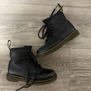 Black Doc Martens Leather Lace-Up Boots